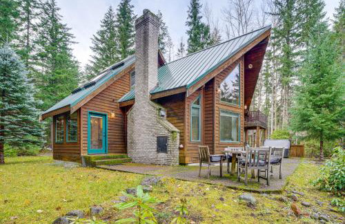 19 Mi to Slopes at Crystal Mtn Getaway with Hot Tub - Foto 1