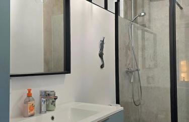 L'echapée Bleue - cosy refait a neuf, avec terrasse et vue jardin, tout se fait à pied - BY AURAconciergerie - Foto 13