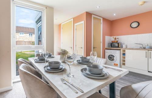 Contractor Stay Near The City Centre with Two Free Parking Spaces - Foto 1