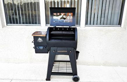 Bluelakeview Luxury Villa with Private Pool & Spa plus Lake Views, BBQ, Games Room - Photo 46