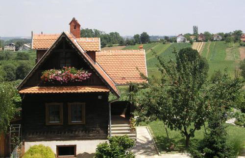 Apartments with parking space Marusevec, Zagorje - 23936 - Foto 1