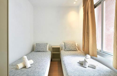 Vibrant and modern apartment - Foto 14