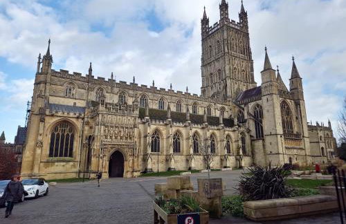 Central Gloucester Self-Catering Flat - A Hidden Gem - Foto 55