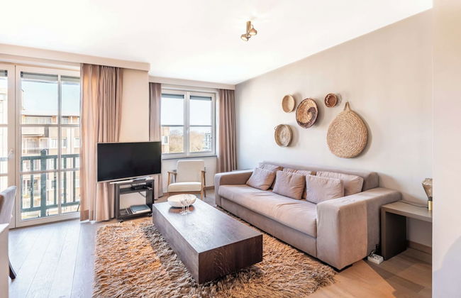 Apartment Near Sandy Beach in Coastal Area - Photo 6