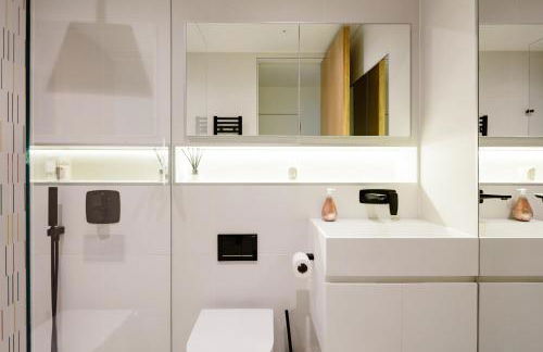 Modern Apartment & Rooms at Charing Cross - Photo 6