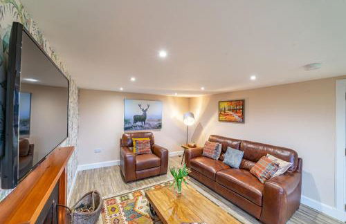 Gardener’s Cottage with Hot Tub - Foto 33