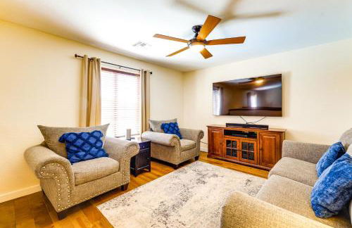 Putting Green, Pool Table! West Valley Family Home - Foto 12