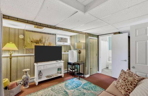 Cirlene's Beach Retreat - Photo 20