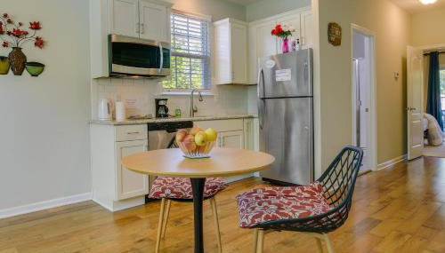 Sunny Apex Vacation Rental with Pool Access! - Foto 2