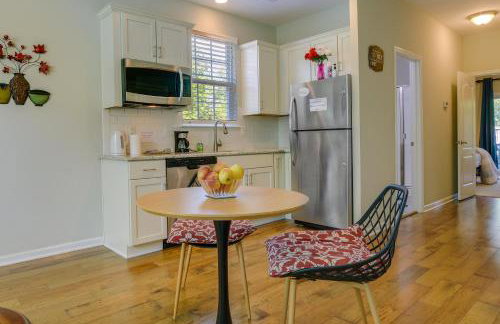 Sunny Apex Vacation Rental with Pool Access! - Foto 2