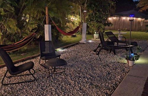 Heated Pool Private Duplex House, BBQ, Parking, WiFi - Foto 23