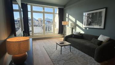 Zentrales Dachgeschoss-Apartment Augustenstraße - Foto 2