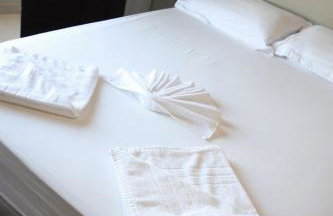 Lou Suítes - 8 - com sacada e vista da cidade - Foto 2