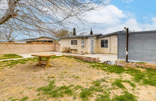 Work, Play and Relax Home with Yard in Lancaster! - Foto 20