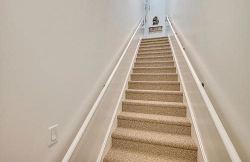 Phoenix Nest South Haven Condo River View! - Foto 23