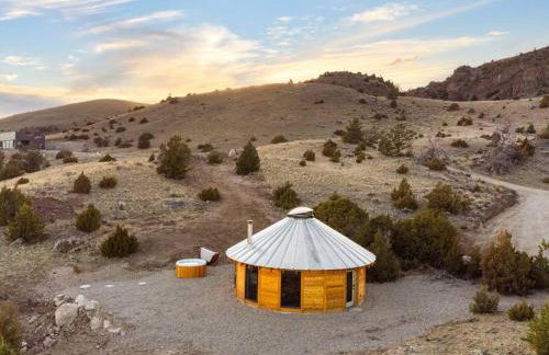 Mountain Yurt - Luxe Yellowstone Cabin I Condé Nast - Foto 10