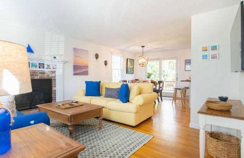 Spacious w Beautiful Yard & Dogs Welcome - Foto 2