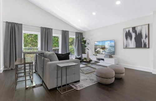 Luxury pool home near the beach! - Foto 48