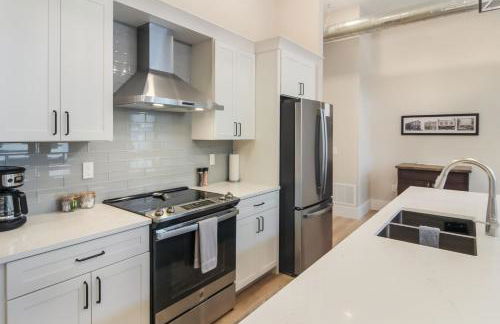 Golden Lofts Unit 4 Downtown Traverse City 2BD 2BA - Foto 11