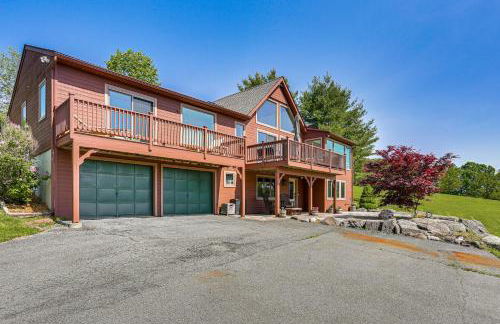 Walk to Bethel Woods Family Home with Deck and Views! - Foto 28