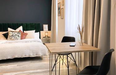 New Deluxe Studio Apartment in quiet back house - Foto 16