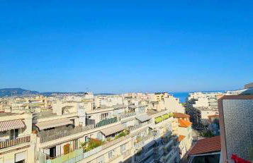 Top Floor with Sea View, Clim and Veranda - Foto 8