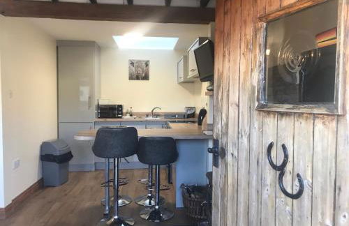 Recently Renovated 3-bed Apartment on Exmoor - Photo 8