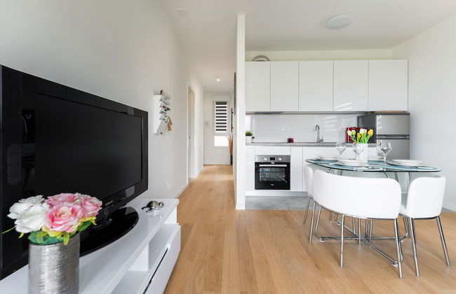 StellaMare Apartments - Photo 9