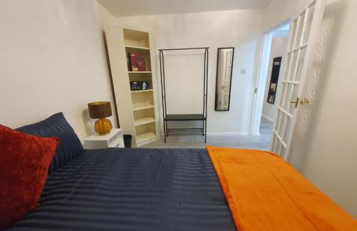 Bright Modern & Spacious 2-Bedroom Apartment - Opposite Penge East Station - 15 mins to Central London! - Foto 8