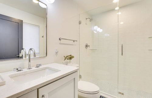 Lake Wisconsin Retreat with Dock Great for Groups! - Foto 16