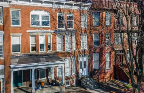 Flats on Front - Riverfront Gem Fast Wi-Fi 1F - Foto 10