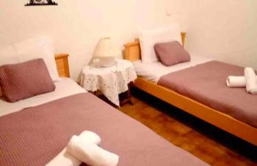 Hydra's Hidden Gem - Foto 18