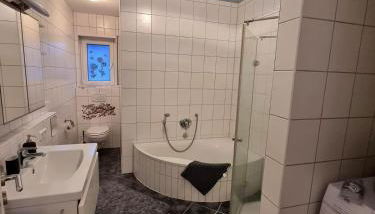 Herzstück in Reilingen 100m2 Ferienwohnung - Foto 4, towels, Shower