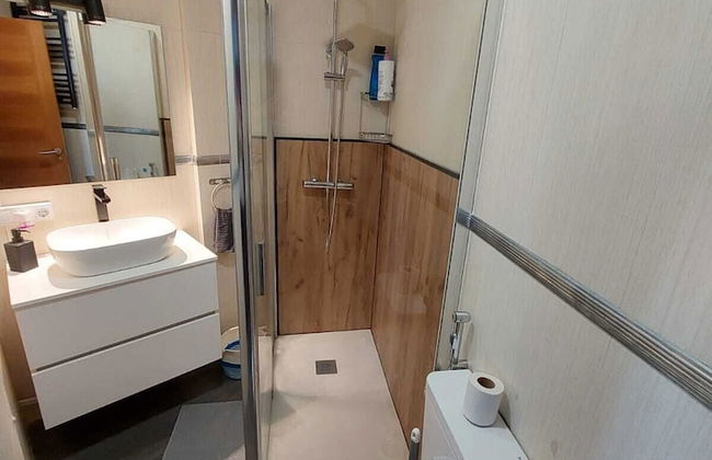 Cozy flat close to the city center - Photo 25