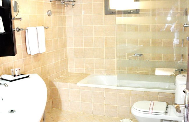 Ewan Ajman Suites Hotel - Photo 40