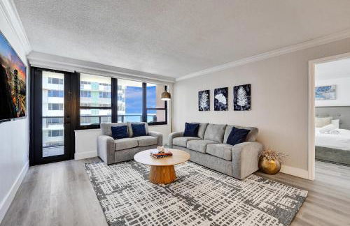 Breathtaking resort condo w beach service Unit 908 - Foto 1