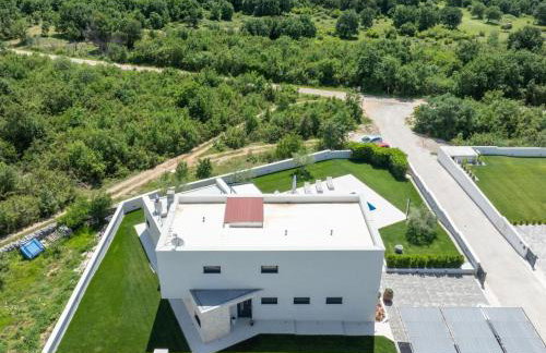 Holiday Home Villa EmMa mit 5 Schlafzimmern und beheiztem Pool by Interhome - Foto 44