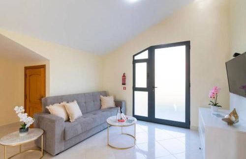 Branco's Apartment by GALMI - Foto 9