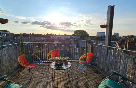 Roof Terrace, 2-bed 2-bath, Stoke Newington - Foto 35