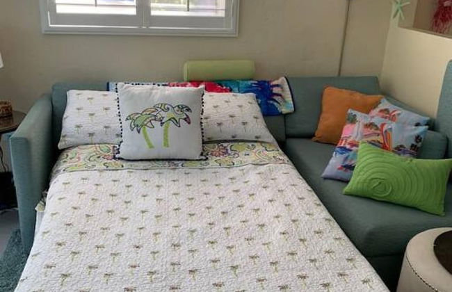 2 Bedroom Waterfront Pool Side! - Foto 13