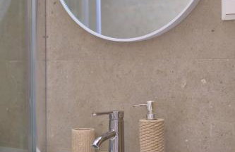 Sunny Apartment - Photo 23