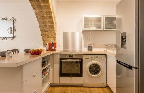 ALMA F2 hypercentre 1min cathédrale saint Pierre 3 min Tram Charme ancien & confort moderne Netflix - Foto 8