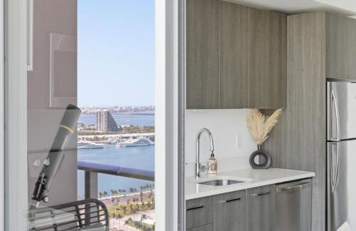 Brickell Bay View - Photo 29