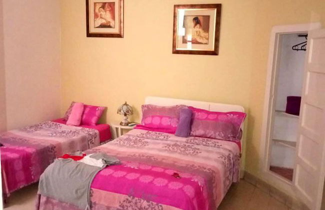 Hostal Yumuri - Photo 2