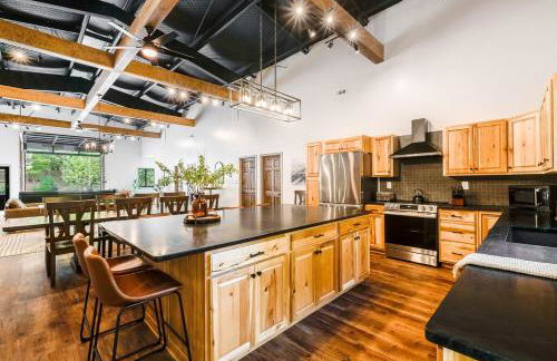 5 King Beds - Sleeps 18 - Game Room - Brew Trail - Foto 16