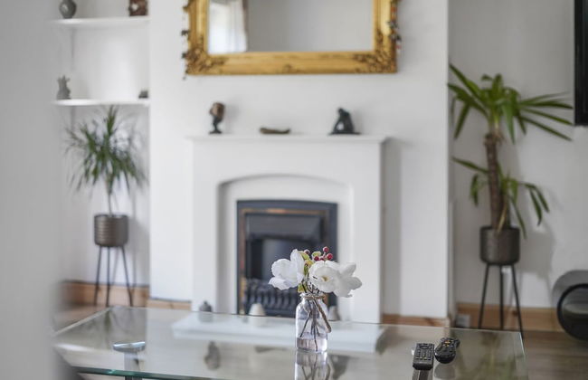 House - Sleeps 8 & On-site Parking - Foto 12