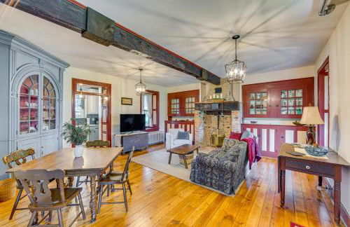 Walk to Creek Mount Joy Home with Peacocks On-Site! - Foto 1