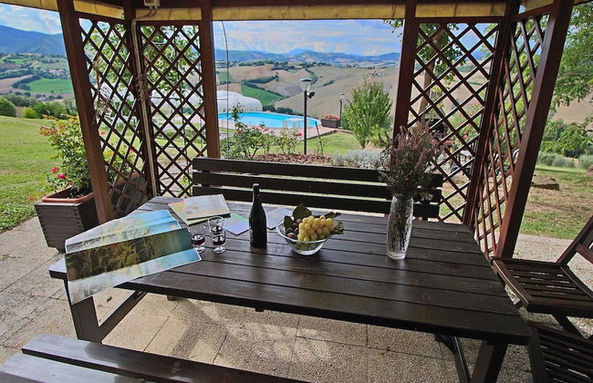 Apartment in Piticchio With Pool and BBQ - Photo 24