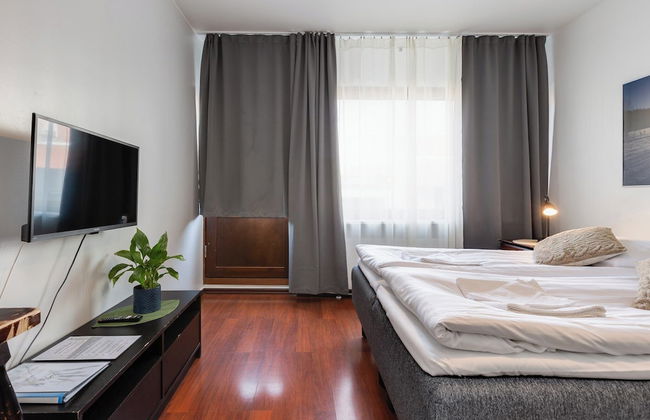 Santa's City Apartments - Photo 11