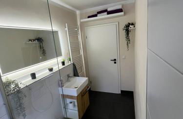 Modernes Haus mit Whirpool, Sauna, Kamin & Piano - Foto 22